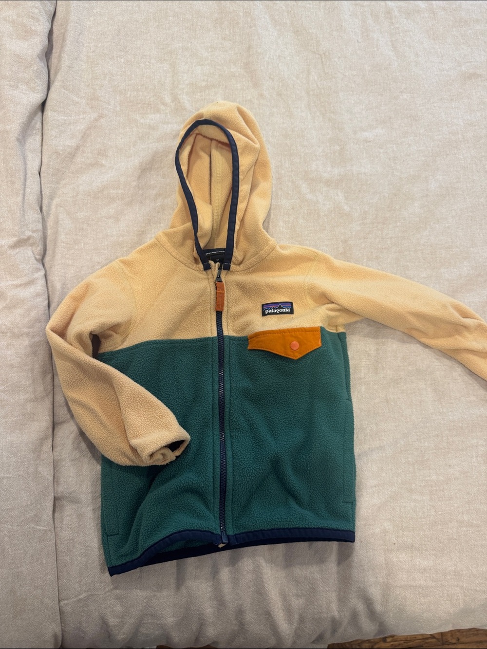 Patagonia Two-Tone Hooded Fleece Jacket in Tan and Green with Contrast Pocket